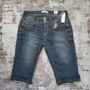 Nobo No Boundaries Juniors Belted Curvy Capri Dark Wash Size 15